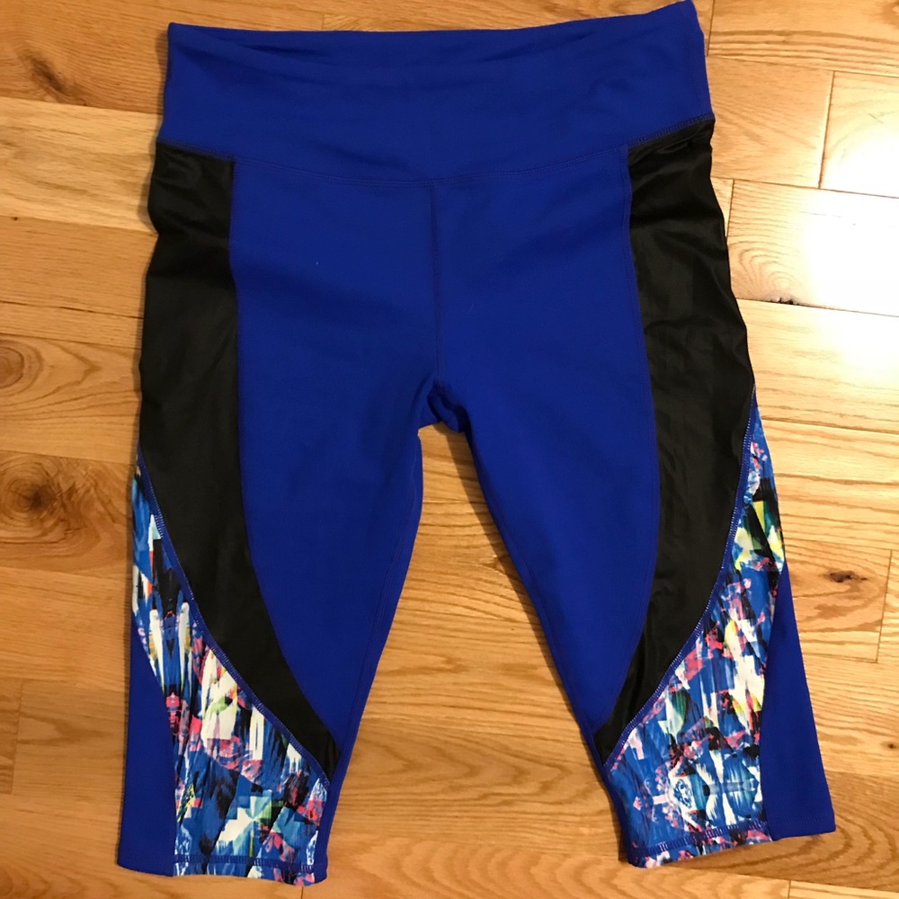 Fabletics navassa crop